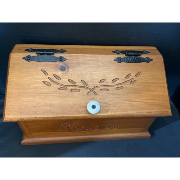 Solid Pine Recipe Box 1” Thick Wood Hinged Lid with Black Iron Hinges - Picture 3 of 11